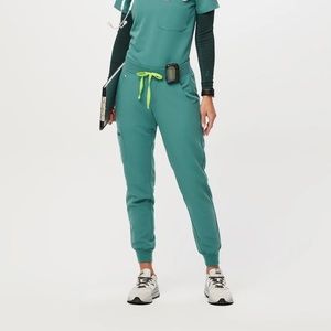 NWOT FIGS Cactus Zamora Jogger Scrub Pant
